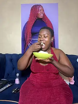 Snapshot of BigBootyBrie01 chatting on 25, 6, 2026 BigBootyBrie01 online show from 25, 6, 2026