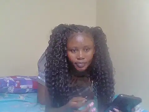 cute bee online show from 11, 7, 2026