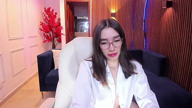 Snapshot of Emma_caarter_ chatting on 10, 7, 2026 Emma caarter online show from 10, 7, 2026