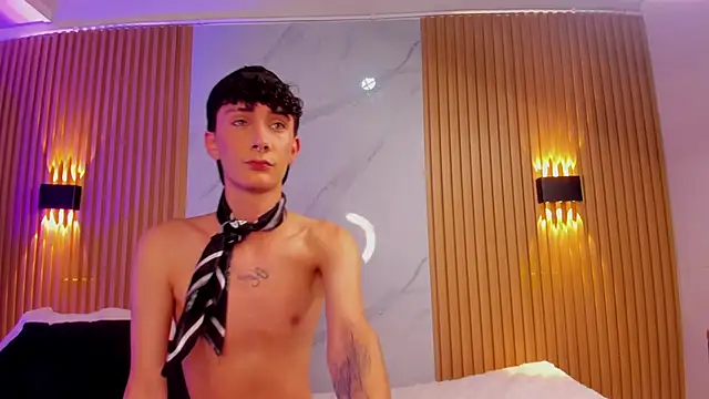 im ethan  online show from 17, 6, 2026