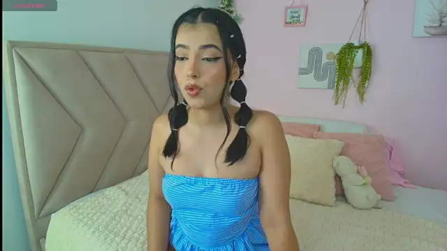sweet lara23 online show from 16, 7, 2026