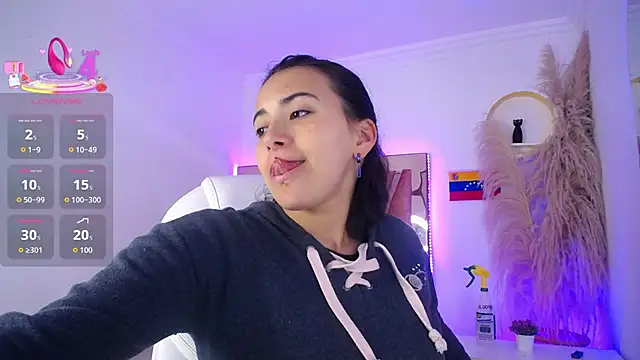 Camiila  1 online show from 24, 7, 2026