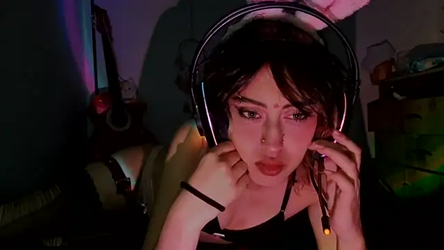 kittenpasive30 online show from 30, 7, 2026