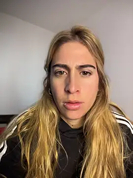 Snapshot of NicoleWilder chatting on 6, 7, 2026 NicoleWilder online show from 6, 7, 2026
