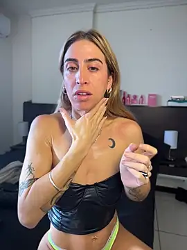 Snapshot of NicoleWilder chatting on 17, 7, 2026 NicoleWilder online show from 17, 7, 2026