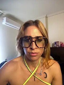 Snapshot of NicoleWilder chatting on 27, 7, 2026 NicoleWilder online show from 27, 7, 2026