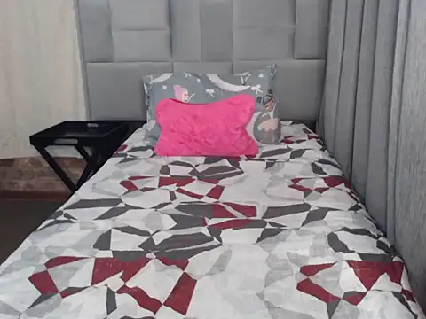 Snapshot of Wifey_Amanda chatting on 19, 6, 2026 Wifey Amanda online show from 19, 6, 2026