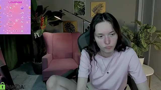 Eva Leeee online show from 22, 7, 2026