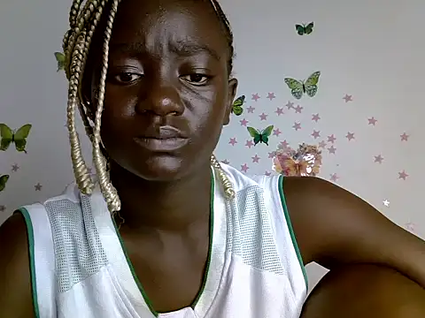 Snapshot of petiteebony254 chatting on 16, 6, 2026 petiteebony254 online show from 16, 6, 2026