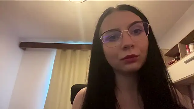 LucyHotelling online show from 20, 6, 2026