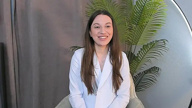 Snapshot of RosanaWeyler chatting on 13, 6, 2026 RosanaWeyler online show from 13, 6, 2026