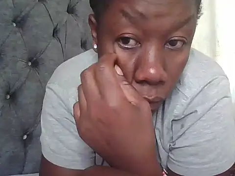 Snapshot of SWEET-SHERRYL chatting on 3, 7, 2026 SWEET-SHERRYL online show from 3, 7, 2026