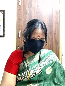 Snapshot of Tamil_white_beauty chatting on 19, 6, 2026 Tamil white beauty online show from 19, 6, 2026