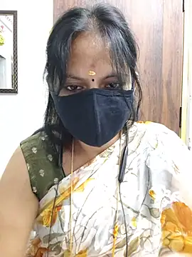 Snapshot of Tamil_white_beauty chatting on 24, 6, 2026 Tamil white beauty online show from 24, 6, 2026