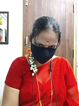 Snapshot of Tamil_white_beauty chatting on 4, 7, 2026 Tamil white beauty online show from 4, 7, 2026