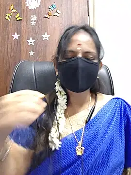 Snapshot of Tamil_white_beauty chatting on 1, 8, 2026 Tamil white beauty online show from 1, 8, 2026