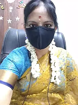 Snapshot of Tamil_white_beauty chatting on 2, 8, 2026 Tamil white beauty online show from 2, 8, 2026