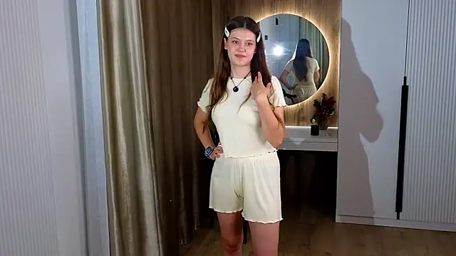 TonitaWatne online show from 23, 6, 2026