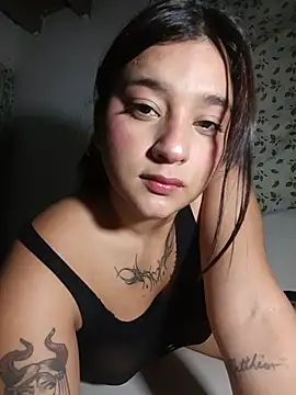 Mia everlyn online show from 23, 6, 2026