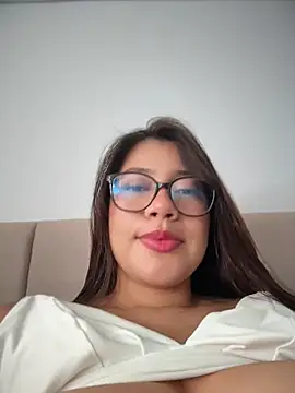 Saracalderon online show from 19, 7, 2026
