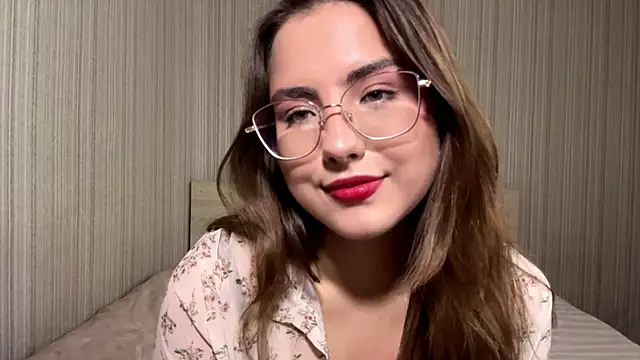 Mina Aston online show from 16, 7, 2026