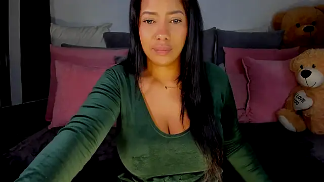 NicolePasqualott online show from 25, 12, 2024