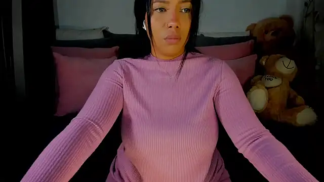 NicolePasqualott online show from 9, 1, 2025