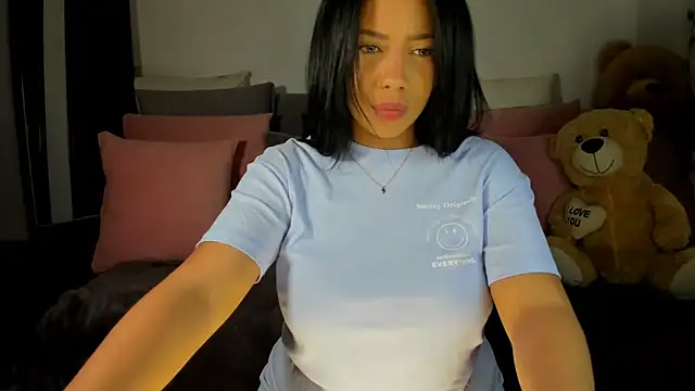 NicolePasqualott online show from 11, 1, 2025