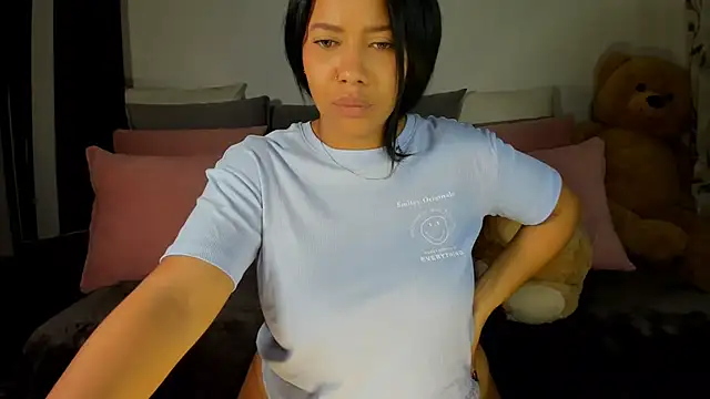 NicolePasqualott online show from 12, 1, 2025