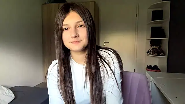 Snapshot of SpanishRooter chatting on 23, 6, 2026 SpanishRooter online show from 23, 6, 2026