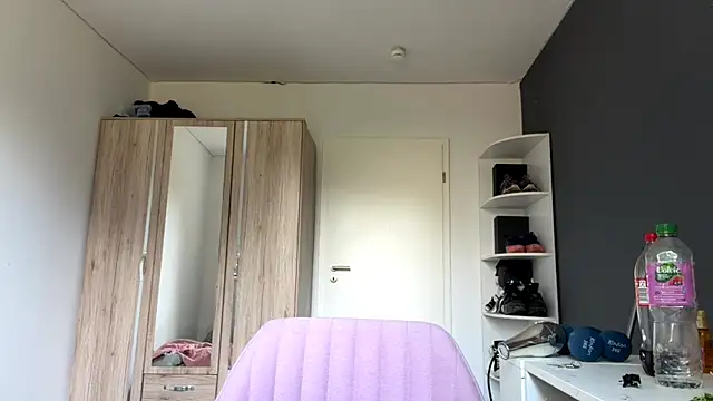 Snapshot of SpanishRooter chatting on 24, 7, 2026 SpanishRooter online show from 24, 7, 2026