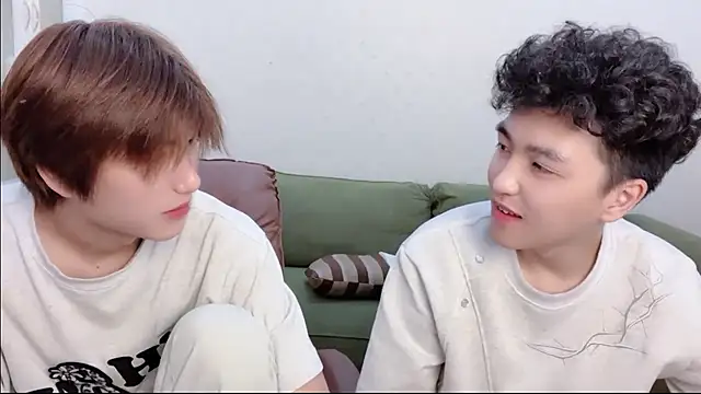 Snapshot of GF_001 chatting on 9, 7, 2026 GF 001 online show from 9, 7, 2026