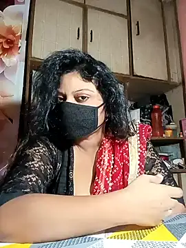 KareenaChopra online show from 15, 6, 2026
