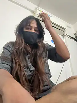 Snapshot of vaani_tyagi chatting on 4, 7, 2026 vaani tyagi online show from 4, 7, 2026
