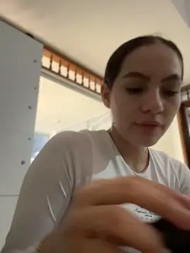 Snapshot of MegaanRouse_ chatting on 18, 6, 2026 MegaanRouse online show from 18, 6, 2026