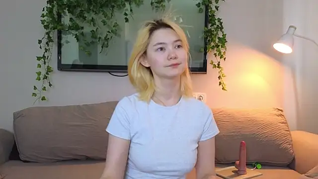 Emily Miu online show from 13, 7, 2026