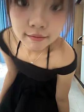 Snapshot of ela_sisi chatting on 21, 6, 2026 ela sisi online show from 21, 6, 2026