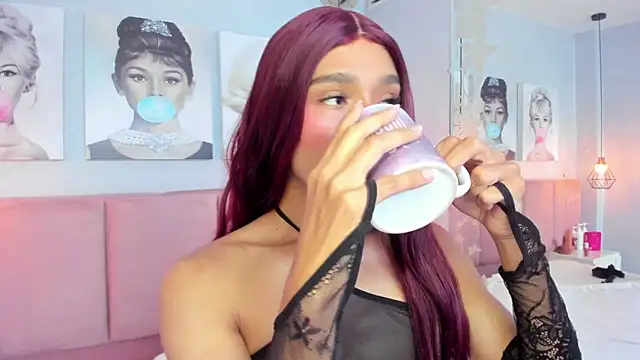 skinny dolltrans online show from 19, 6, 2026