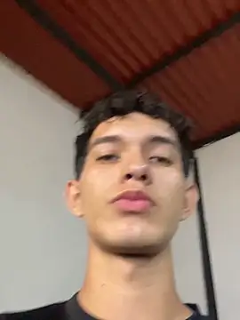 adri boy online show from 18, 6, 2026