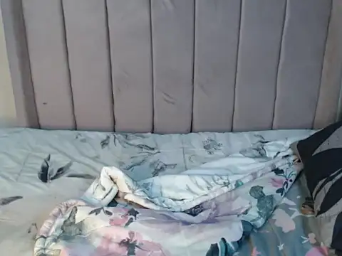 Kimmberly Slut online show from 24, 6, 2026