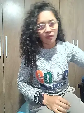 Snapshot of Estrella2001 chatting on 2, 7, 2026 Estrella2001 online show from 2, 7, 2026