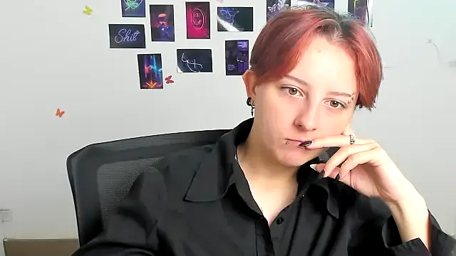 Dilara Kiss  online show from 26, 6, 2026