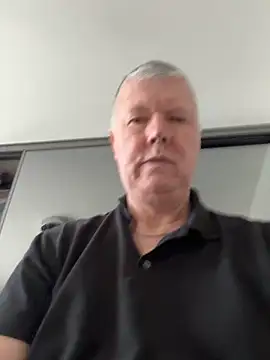 Snapshot of cumboy chatting on 18, 12, 2024 cumboy online show from 18, 12, 2024