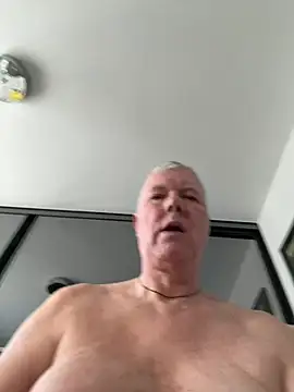 Snapshot of cumboy chatting on 6, 1, 2025 cumboy online show from 6, 1, 2025