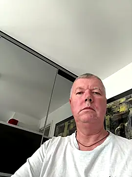 Snapshot of cumboy chatting on 10, 9, 2025 cumboy online show from 10, 9, 2025