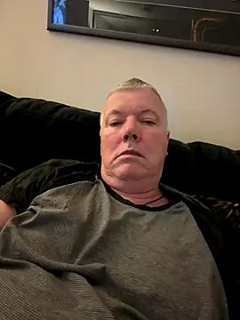 Snapshot of cumboy chatting on 9, 10, 2025 cumboy online show from 9, 10, 2025