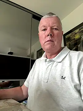 Snapshot of cumboy chatting on 10, 10, 2025 cumboy online show from 10, 10, 2025