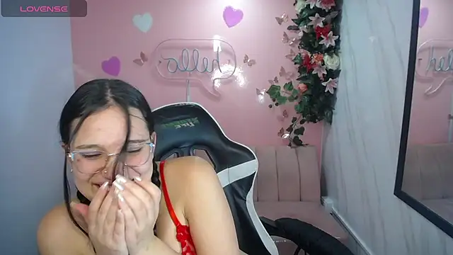Lia Rose ch online show from 4, 8, 2026