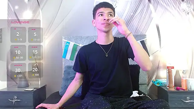 Snapshot of Dilan_Femboy chatting on 1, 7, 2026 Dilan Femboy online show from 1, 7, 2026
