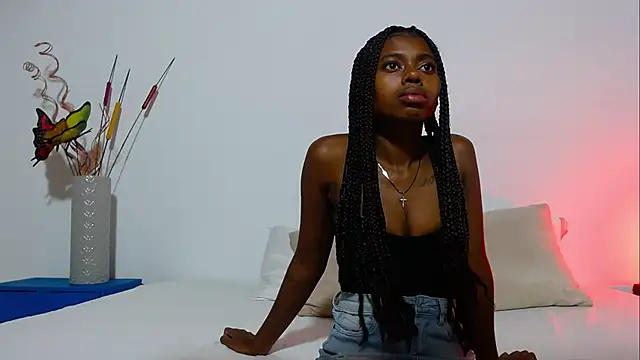 Snapshot of AmaraBennett chatting on 17, 6, 2026 AmaraBennett online show from 17, 6, 2026